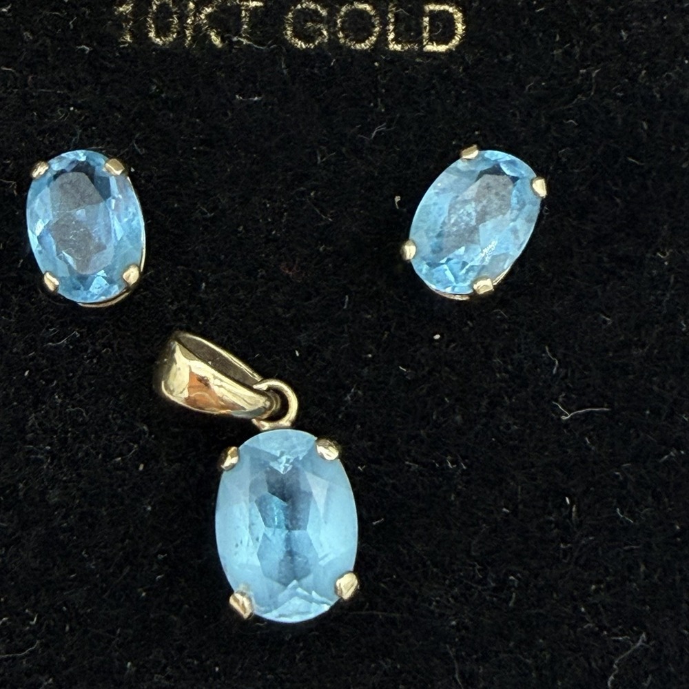 Vtg 10k Yellow Gold Topaz Stud Earrings & pendant Set Mexican Designer